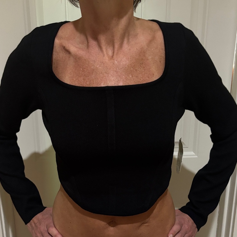 Black Square Neck Long Sleeve Top